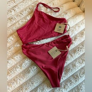 NWT Toast Swim Signature Apex Bikini Top and matching bottom XS